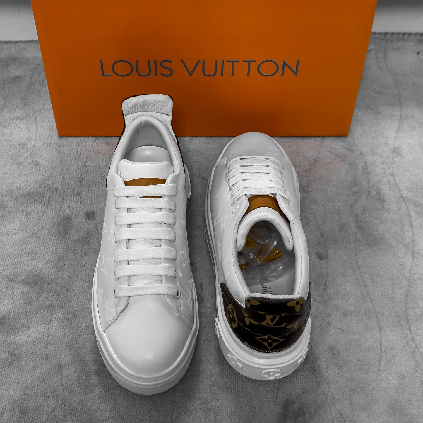 LV HOLOGRAM SNEAKERS