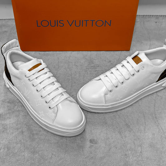 LV HOLOGRAM SNEAKERS